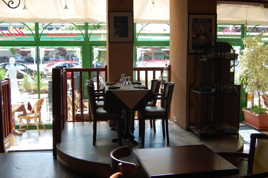 Hotel Restaurant La Belle Epoque Le Creusot Εξωτερικό φωτογραφία